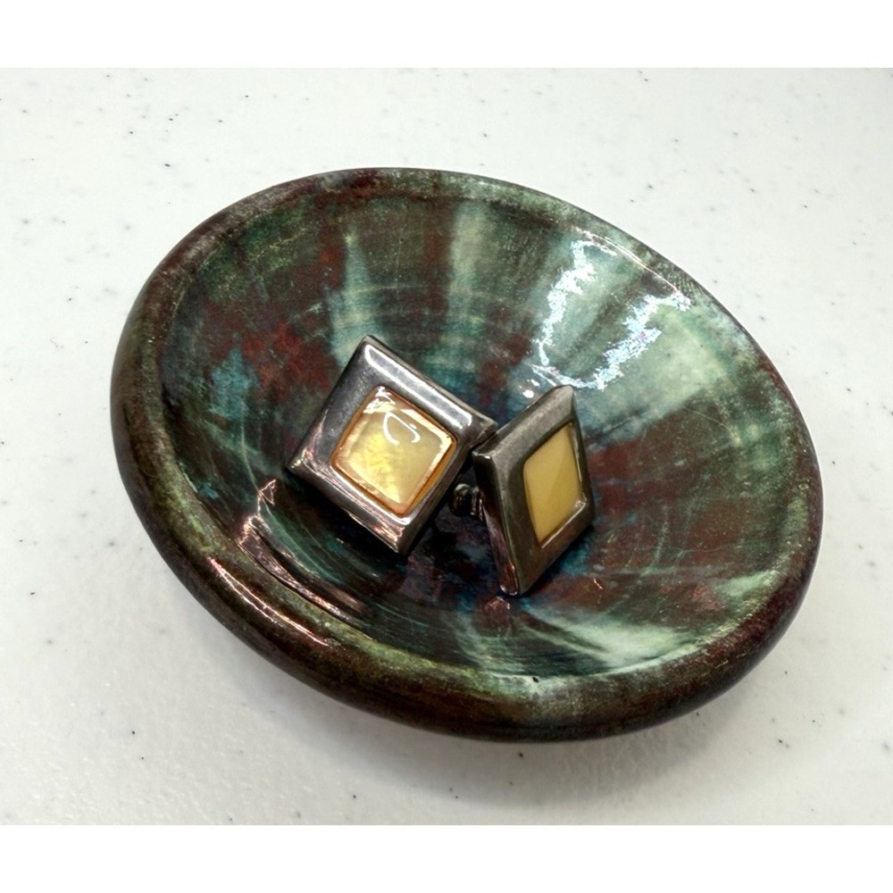 Vintage Silver Tone Iridescent Yellow Square Stud‎ Earrings Indie Quiet Luxury
